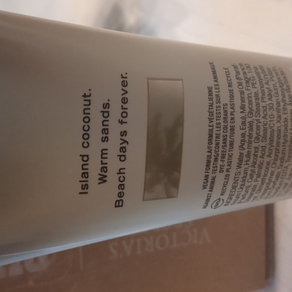 New Victoria Secret Fragrance Lotion Coconut Passion - Picture 3 of 4